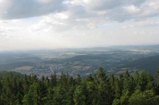 Imagen de vista previa de la cámara web Prachatice - lookout tower Libín